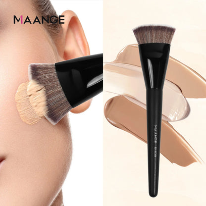 MAANGE Foundation & Concealer Brush – Flat Head with Protective Box